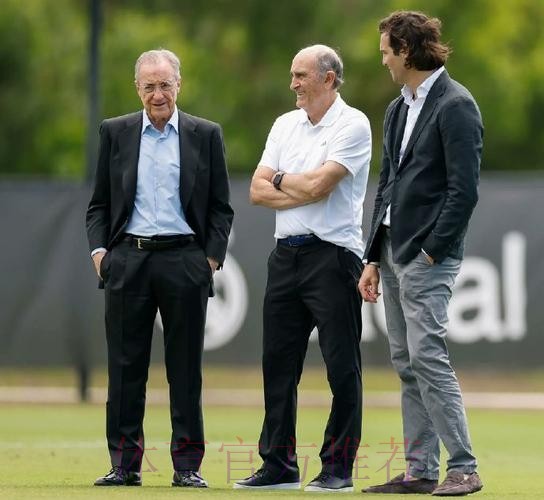 弗洛伦蒂诺:马塞洛是皇马传奇 沙特球迷很懂球 弗洛伦蒂诺:马塞洛是皇马传奇 沙特球迷很懂球