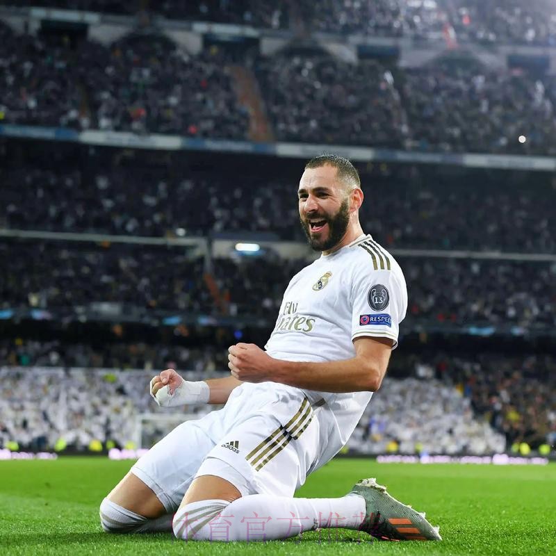 官方:本泽马当选为皇马队内赛季最佳球员 官方:本泽马当选为皇马队内赛季最佳球员